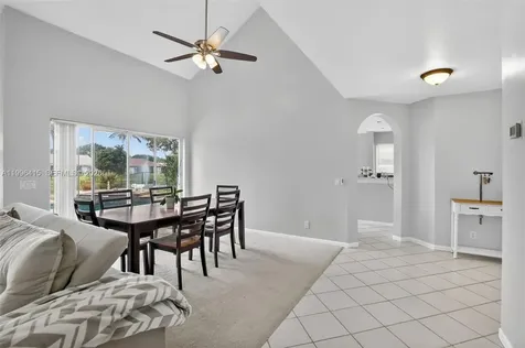 9481 Oak Grove Circle Davie FL 33328