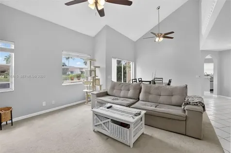 9481 Oak Grove Circle Davie FL 33328
