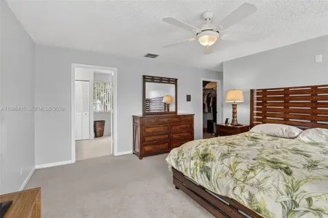 9481 Oak Grove Circle Davie FL 33328