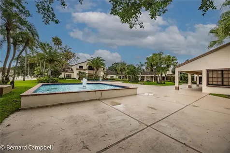 3135 S Carambola Circle S Coconut Creek FL 33066