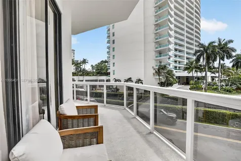 20185 E Country Club Drive Aventura FL 33180