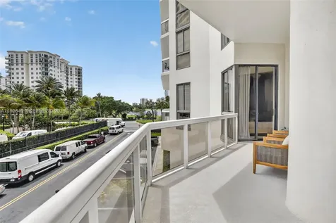 20185 E Country Club Drive Aventura FL 33180