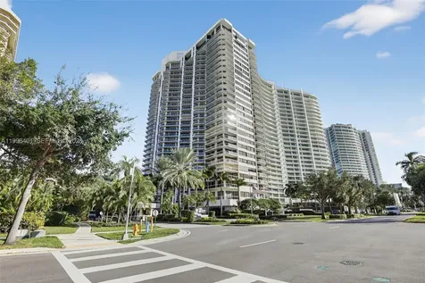 20185 E Country Club Drive Aventura FL 33180