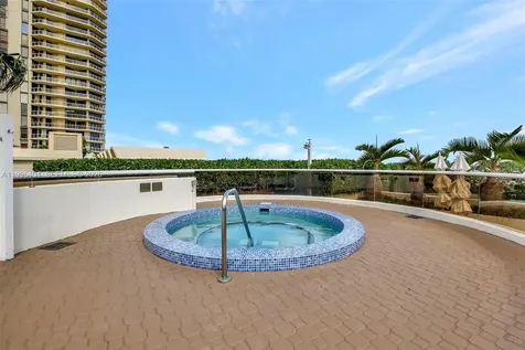 20185 E Country Club Drive Aventura FL 33180