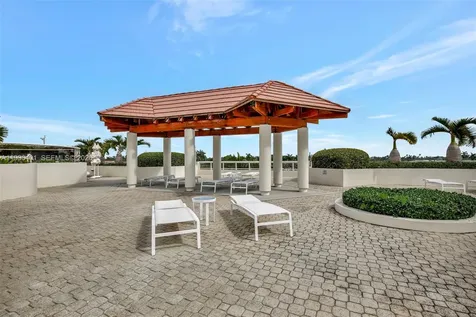 20185 E Country Club Drive Aventura FL 33180
