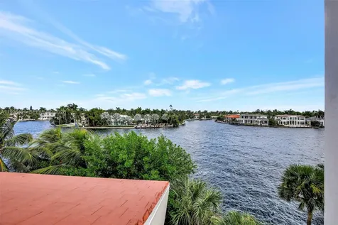 20185 E Country Club Drive Aventura FL 33180