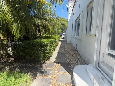5116 SW 57th Avenue Miami FL 33155