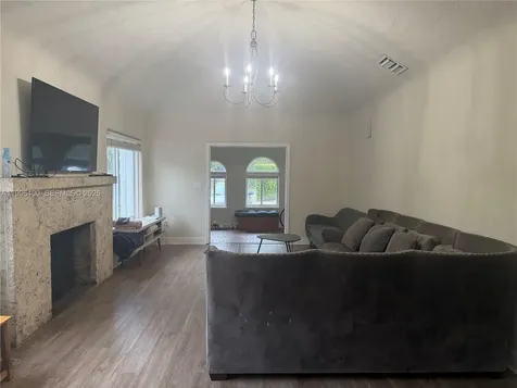 5116 SW 57th Avenue Miami FL 33155