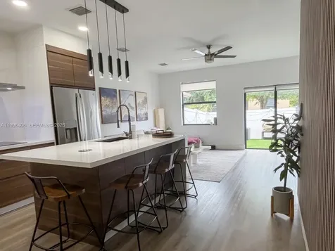 8869 W 35th Avenue Hialeah FL 33018