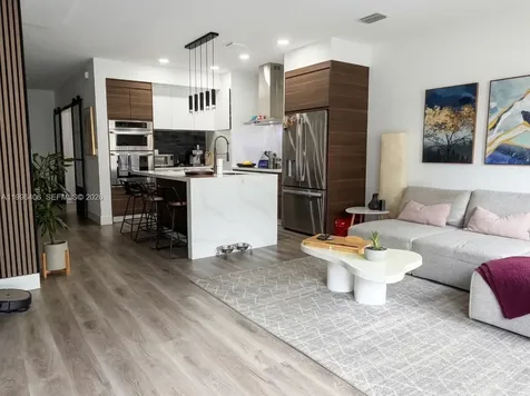 8869 W 35th Avenue Hialeah FL 33018