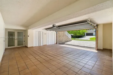 6831 Sunrise Court Coral Gables FL 33133