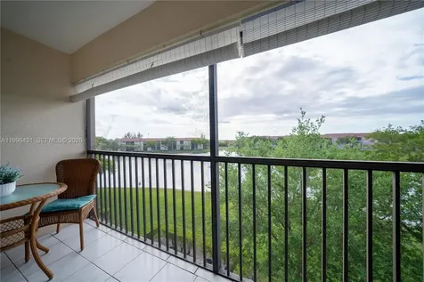 850 SW 138th Avenue Pembroke Pines FL 33027