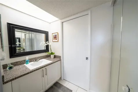 850 SW 138th Avenue Pembroke Pines FL 33027