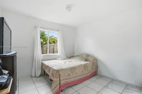 18615 NW 84th Place Hialeah FL 33015