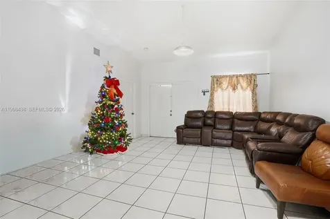 18615 NW 84th Place Hialeah FL 33015