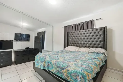 18615 NW 84th Place Hialeah FL 33015