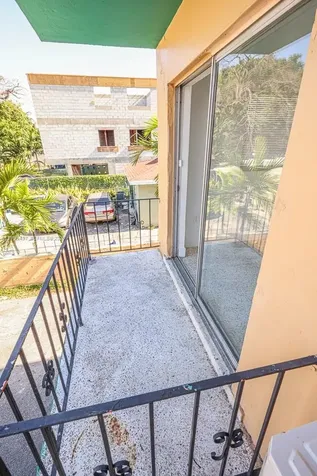 3050 NW 21st Avenue Miami FL 33142