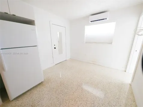 3050 NW 21st Avenue Miami FL 33142