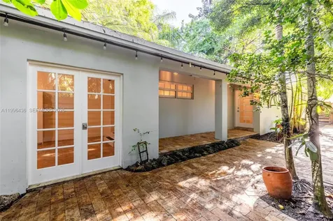 4235 Lennox Drive Coconut Grove FL 33133