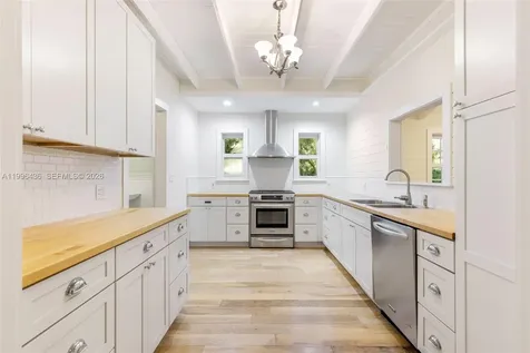 4235 Lennox Drive Coconut Grove FL 33133