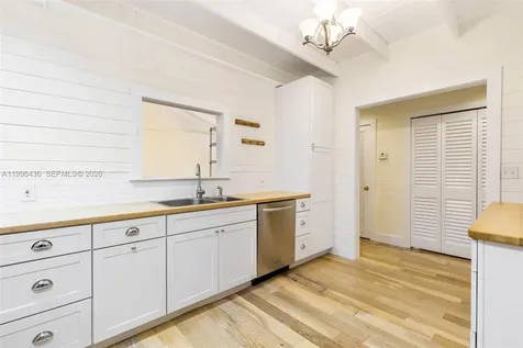 4235 Lennox Drive Coconut Grove FL 33133