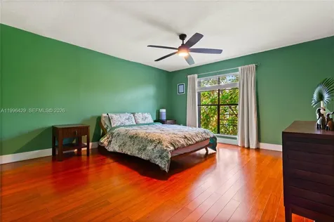 6614 SW 114th Place Miami FL 33173