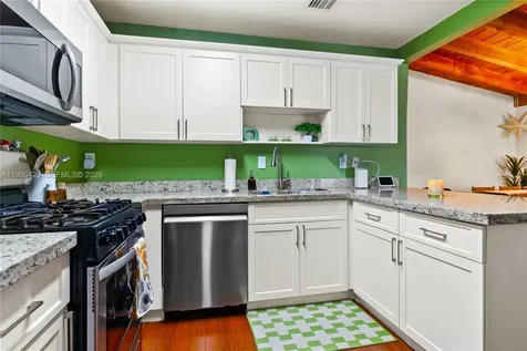 6614 SW 114th Place Miami FL 33173