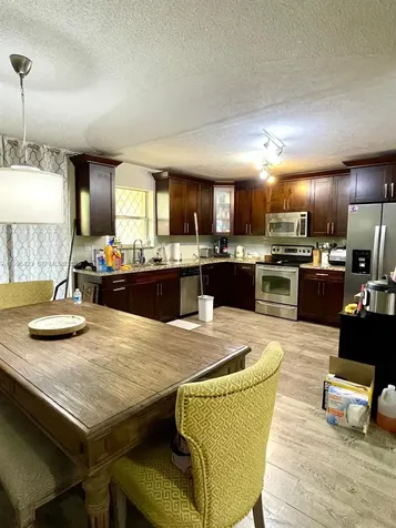 8423 SW 137th Avenue Miami FL 33183