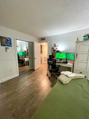 8423 SW 137th Avenue Miami FL 33183
