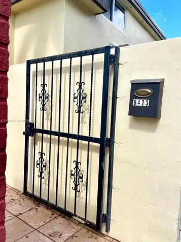 8423 SW 137th Avenue Miami FL 33183