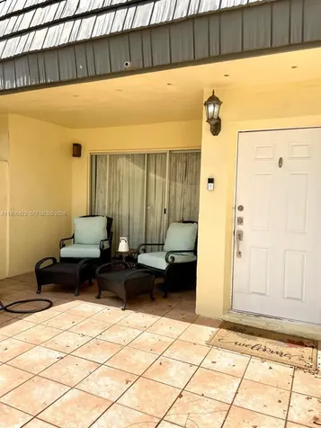 8423 SW 137th Avenue Miami FL 33183