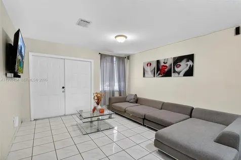 18615 NW 84th Place Hialeah FL 33015