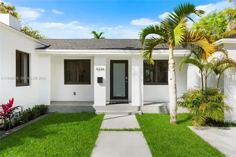 8246 NE 2nd Court Miami FL 33138