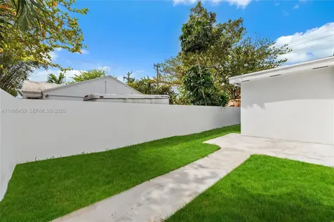 8246 NE 2nd Court Miami FL 33138