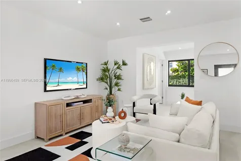 8246 NE 2nd Court Miami FL 33138