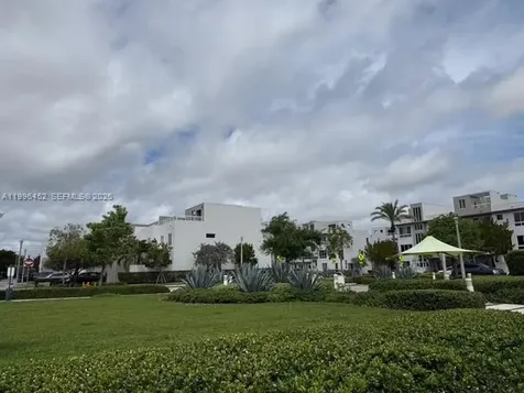 10412 NW 63rd Terrace Doral FL 33178