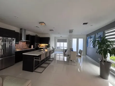 10412 NW 63rd Terrace Doral FL 33178