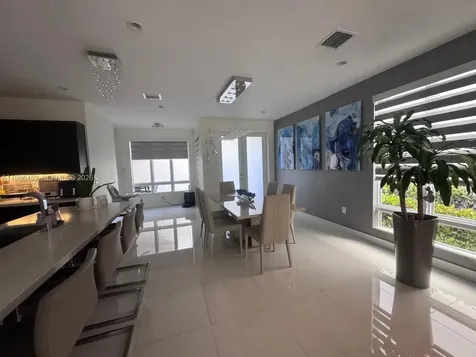10412 NW 63rd Terrace Doral FL 33178