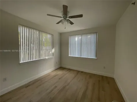 6851 SW 44th Street Miami FL 33155