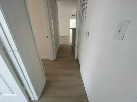 6851 SW 44th Street Miami FL 33155