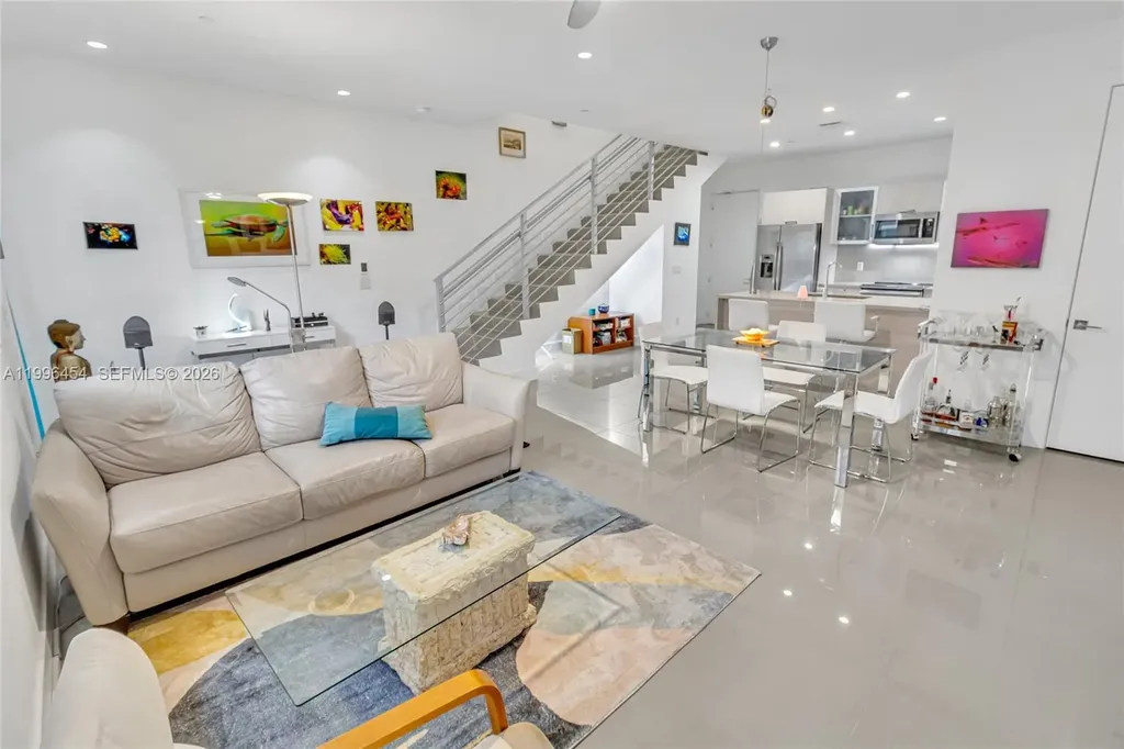 1045 NE 18th Avenue Fort Lauderdale FL 33304
