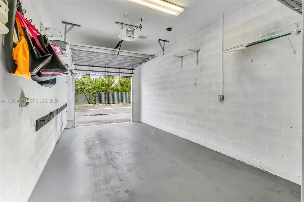 1045 NE 18th Avenue Fort Lauderdale FL 33304