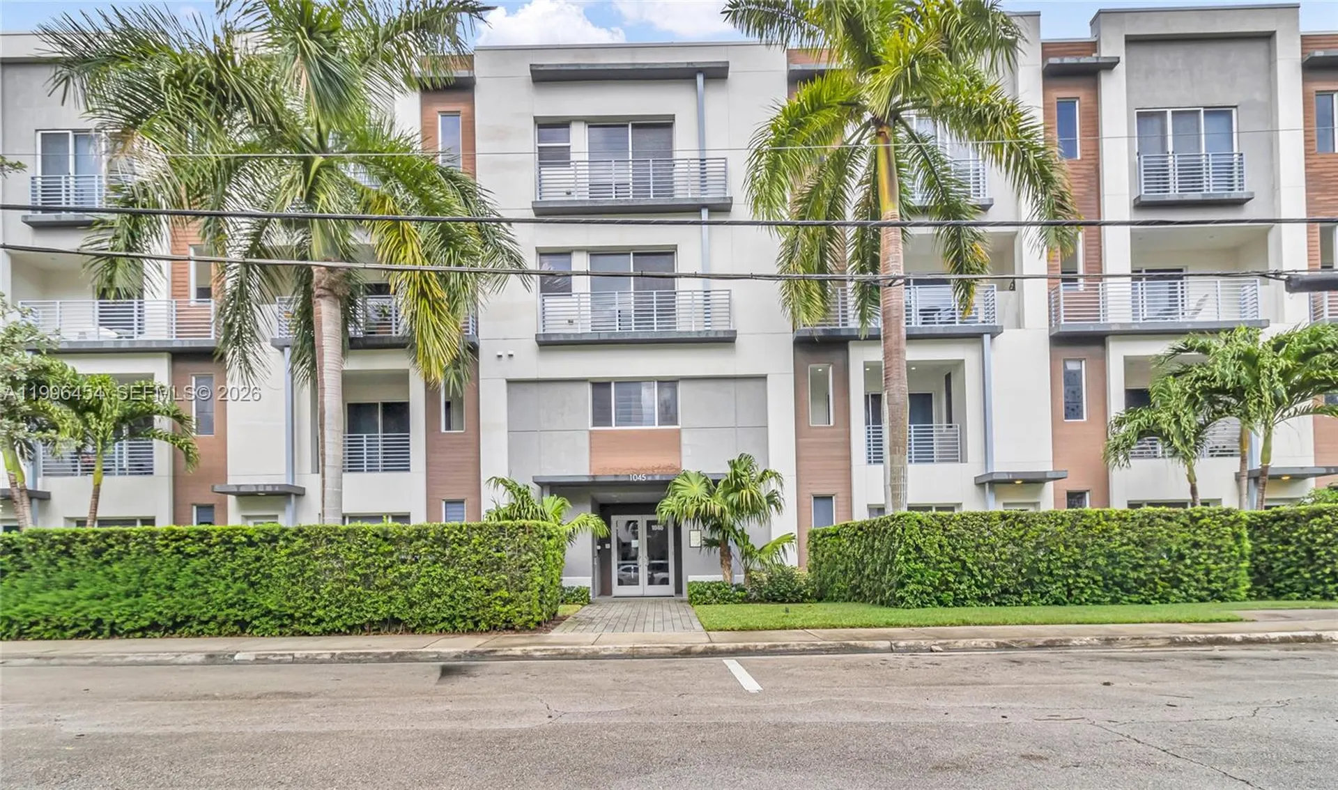 1045 NE 18th Avenue Fort Lauderdale FL 33304