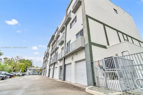 1045 NE 18th Avenue Fort Lauderdale FL 33304