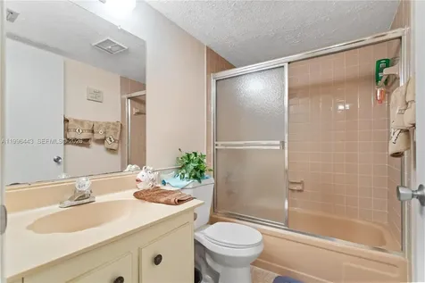 7640 NW 18th Street Margate FL 33063