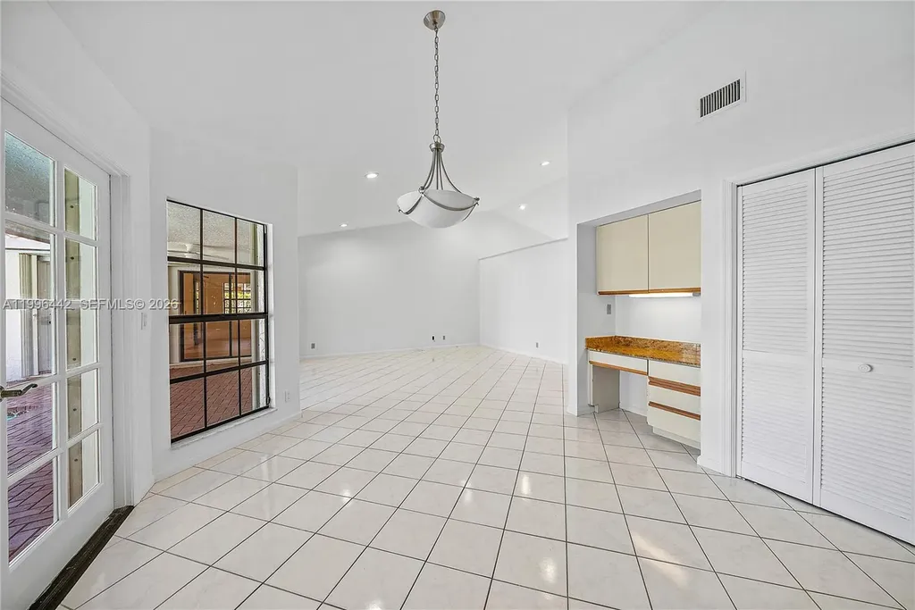 6005 Buena Vista Court Boca Raton FL 33433