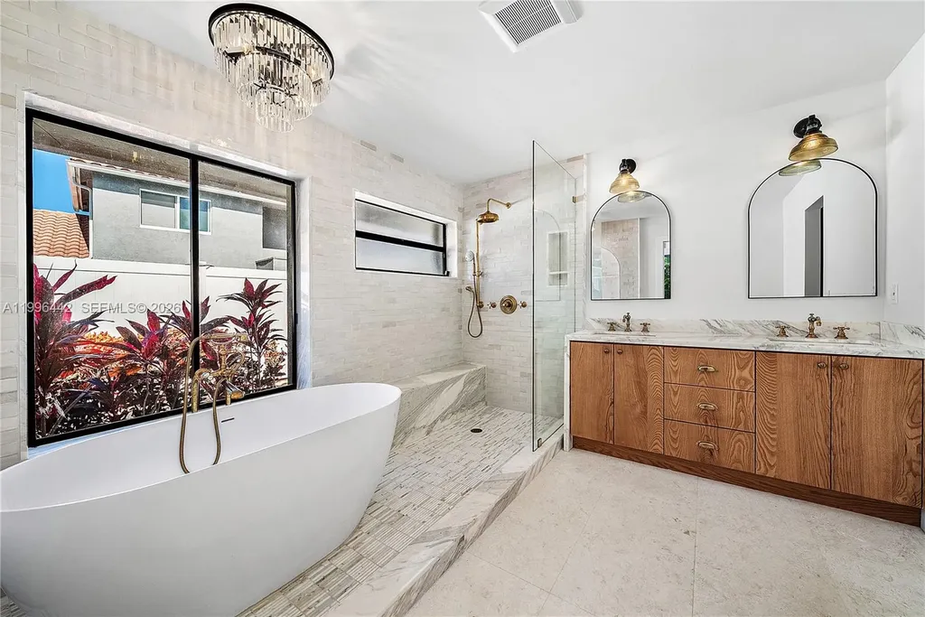 6005 Buena Vista Court Boca Raton FL 33433
