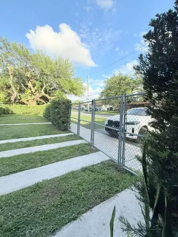 325 NE 131st Street North Miami FL 33161