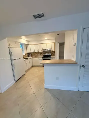 325 NE 131st Street North Miami FL 33161