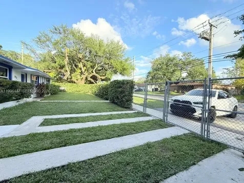 325 NE 131st Street North Miami FL 33161